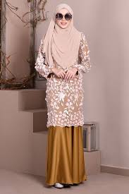 7) untuk berhubung dengan perunding baju sedondon kurung grace: Baju Kurung Lace 3d Diana Honey Gold Muslimahclothing Com