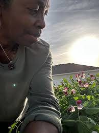 Maggie Narvaez's Instagram, Twitter & Facebook