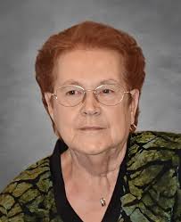 Mme Julienne Gravel Veillette