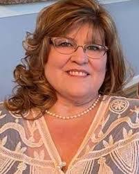 Jennifer Kinzer's Instagram, Twitter & Facebook