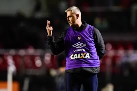 Mesmo assim, o jogador terminou a partida como o grande. Atletico Pr Perde O Goleiro Santos Para Duelo Com O Botafogo Gazeta Esportiva