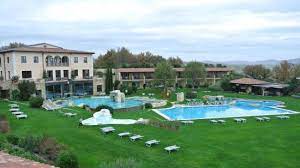 In val d'orcia i benefici delle acque di bagno vignoni sono sfruttati da tre stabilimenti, tra cui l' hotel alder thermae. Hotel Adler Thermae Picture Of Adler Spa Resort Thermae Bagno Vignoni Tripadvisor