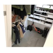 reiさんはinstagramを利用しています こんばんは シューズクローク 内に作った 約61cm幅の コートクローク ですが 全然足りなくて 突っ張り棚 クローク 突っ張り棚 シューズクローク