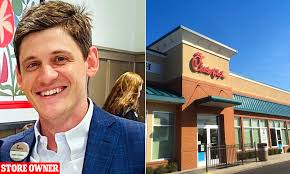 Miami Chick-fil-A owner overwhelmed with applications after introducing  four-day workweek