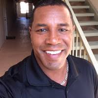 900+ perfiles de «Argelio»