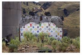 Thrashbird S Valley Of Secret Values Streetart Urbanart Graffiti Street Art Artists Street Artists Street Art
