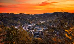 Which Smoky Mountains Town Claimed A Spot On The “10 Best Places To Visit  In Fall”?