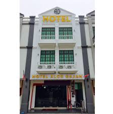Dengan penginapan di hotel sri rembia di alor gajah, anda akan berada dalam lingkungan 15 minit memandu dari hospital alor gajah dan bukit bulat. Hotel Alor Gajah Home Facebook
