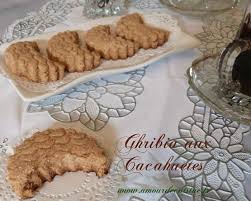Gateaux algeriens, gâteaux algériens 2015, gâteaux algériens fondants, gâteaux secs algériens. Ghribia Aux Cacahuetes Gateau Algerien Ghoriba Au Cacahuete Food Desserts Arabic Food