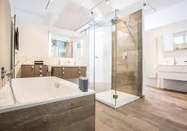 Sieben Unerwartete Wege Badezimmer Ideen Holzfliesen Konnen Ihr Leben Verbessern Badezimmer Idee Badezimmer Trends Kleine Badezimmer Kleine Badezimmer Design