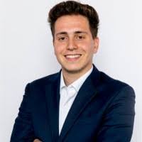 Ashley Perryman's Instagram, Twitter & Facebook