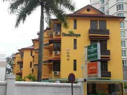 He house is located at the end (or the start) of penang street, close to the waterfront and it's not a very distinctly coloured or decorated house so you may that said, if you have 30 minutes to spare, and are interested to learn more about one of penang's more illustrious businessman, the house of yeap. Qegrebvylj Lm