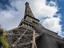 Twice the eiffel tower has welcomed more than 7 million people in a year: Covid 19 Eiffel Tower To Reopen After Longest Closure Since World War 2 Europe Gulf News
