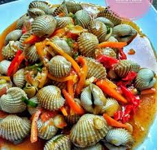 Kerang hijau pete pedas gledek bagi anda yang ingin membuat hidangan ini dirumah, silah simak ulasan berikut ini mengenai bahan yang digunakan serta cara pembuatannya. Https Lifestyle Okezone Com Read 2017 08 22 298 1760620 Resep Nenek 3 Pilihan Bumbu Untuk Masak Cumi Udang Dan Kerang Dara Biar Enggak Bosan Makan Seafood