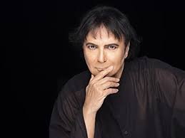 Renato zero was born on september 30, 1950 in rome, lazio, italy as renato fiacchini. Renato Zero Bei Amazon Music