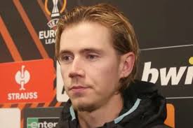 Todd Cantwell likens Rangers players and fans' relationship to 'love story'  and details 'tough start'