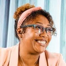 Kisha Barrett's Instagram, Twitter & Facebook