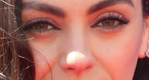 For those of you who have never noticed, mila kunis's eyes are two different colors, her left eye is brown and her right eye is green. Does Mila Kunis Have Different Colored Eyes Heterochromia Condition