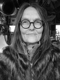 Deborah Halpern's Instagram, Twitter & Facebook