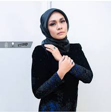 Liza hanim height, age, bio and real name. Nafi Ambil Pil Kurus Inilah Rahsia Langsing Liza Hanim Berjaya Kurangkan 20kg Tanpa Ikat Perut Nona