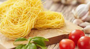 Capita spesso quando si cucina che avanzino gli albumi delle uova. Tagliolini Fatti In Casa Ristorante Da Lele Riccione