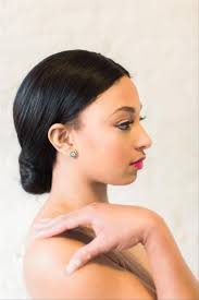 This is inseparable from the bridesmaid's hairstyle that matches the uniform and fits the wedding theme. 30 Bridesmaid Hairstyles For Any Wedding Theme Or Dress Code Weddingwire