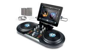 It is considered to be a pro dj software for mobile. Idj Live Numark