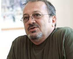 Ana baniciu, membră a grupului lala band, a lansat primul videoclip din cariera solo. Mircea Baniciu Daca Tata M Ar Fi Recunoscut Si As Fi Purtat Numele Lui M As Fi Numit Cancev Marea Dragoste