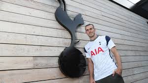 Gareth bale is on his way back to north london on loan from real madrid, but this is a signing that is out of the ordinary for tottenham hotspur. Gareth Bale Completes Sensational Return To Tottenham Eurosport