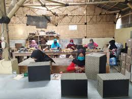Yayasan bth merupakan yayasan yang bergerak di bidang layanan sosial, pendidikan, keagamaan, dan. 807 Perusahaan Di Kota Tasikmalaya Wajib Bayar Thr Republika Online