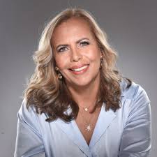 Cecilia Caceres, Realtor