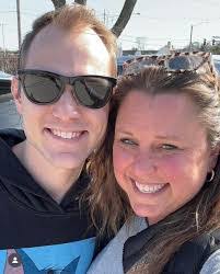 Robin Cobb's Instagram, Twitter & Facebook