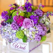 Pin By Marlene Filewich On Flowers Spring Flower Arrangements Flower Arrangements Center Pieces Spring Floral Arrangements