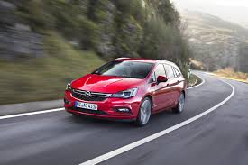 Der astra sports tourer 1.6 cdti business mit 81 kw/110 ps setzt sogar noch eins drauf und punktet nach drei jahren bzw. 2016 Opel Astra Sports Tourer News And Information Com