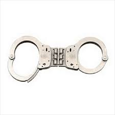Cuffsland offers you handcuffs and accessoires at nice prices! Smith Wesson 301 Hinged Handcuffs Military Discount Govx