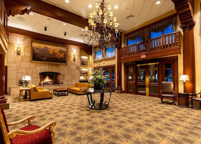 Grand Canyon Railway Hotel