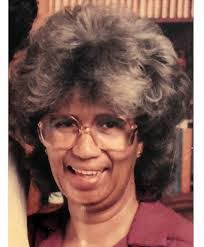 Candace Goss's Instagram, Twitter & Facebook