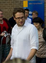 While seth rogen is the star in this film, sharing the spotlight with jay chou, this film also falls your favorite products are voiced by seth rogen, james franco, salma hayek, michael cera, jonah hill. Seth Rogen Steckbrief Promi Geburtstage De