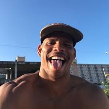 Samuel de Araújo Mateus (@samueldam12)