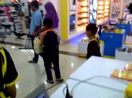 5 af 22 seværdigheder i batu pahat. Bat In Square One Mall Batu Pahat Digi Roadshow Youtube