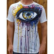 T Shirt Bemalen Diy Anleitung Und 45 Coole Beispiele Diy Zenideen Shirts Bemalen T Shirt Bemalen Shirt Selbst Bedrucken