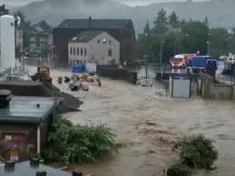 В стране объявили режим военной катастрофы. Dskb0psssplscm