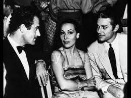 En 1959, plus active que jamais, la star s'illustre dans sonatas de l'espagnol juan antonio bardem, au côté de francisco rabal dans la cucaracha d'ismael rodríguez avec une autre icône mexicaine : Dolores Del Rio Youtube