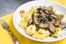 That's just blasphemy, tweeted @ matthewatmr. Olive Garden Food Vs Reality