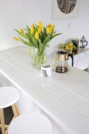Tiled Countertop Diy No Saw Required A Beautiful Mess Bancadas De Cozinha Em Azulejo Tipos De Bancadas De Cozinha Bancadas De Azulejo