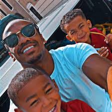 What is the cheapest place to rent a pontoon?