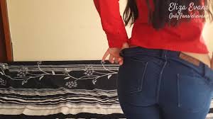 Secretaria Seduce y Tiene SEXO CON EL JEFE Por un Aumento