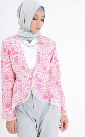 Lihat ide lainnya tentang pola pakaian, pola jahitan, pola busana. Shop Aprilia Arum Blaze Batik Blazer Hijup