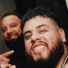 Caroline Hartsell (@carrolbarroll)