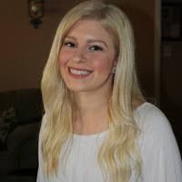 Sarah Pringle's Instagram, Twitter & Facebook